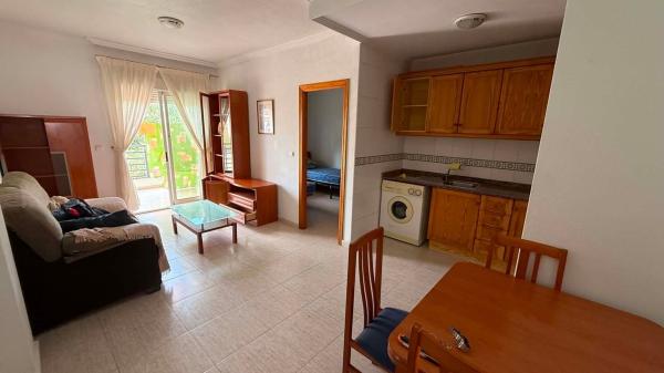 Venta de piso en Piso en Calle Granados, Almoradí, Almoradí
thumbnail 3