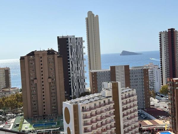 Venta de piso en Piso en Calle Derramador, Zona Rincón Bajo, Benidorm, Benidorm
photo 1