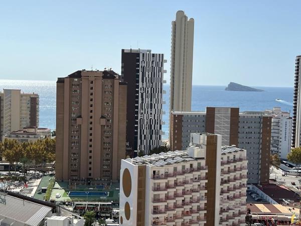Venta de piso en Piso en Calle Derramador, Zona Rincón Bajo, Benidorm, Benidorm
thumbnail 2