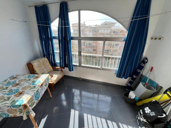 Sprzedaż mieszkania w Piso en Calle del Tomillo, 2, El Molino, Torrevieja, Torrevieja
 photo 2
