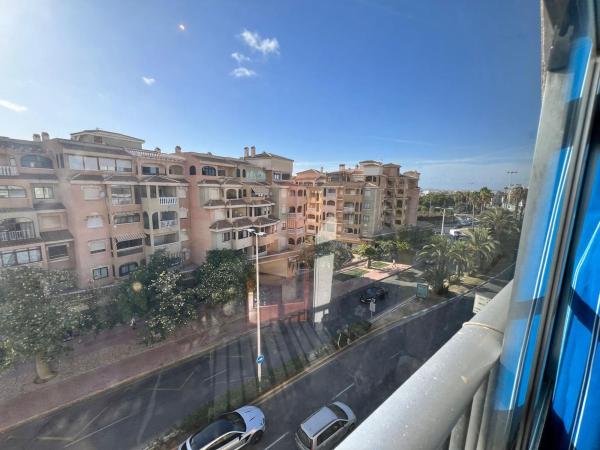Sprzedaż mieszkania w Piso en Calle del Tomillo, 2, El Molino, Torrevieja, Torrevieja
 photo 4