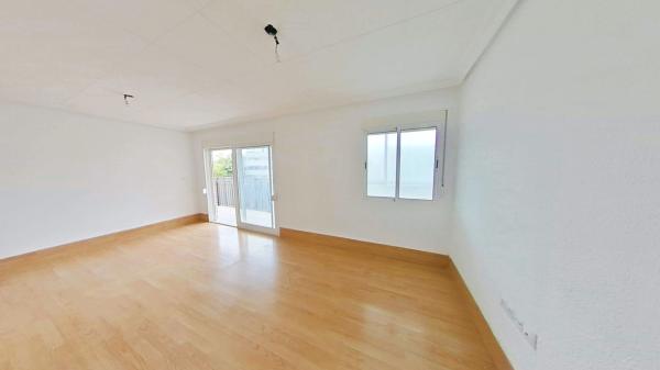 Продажа квартиры на Piso en Haygon - Universidad, San Vicente del Raspeig, Сан-Висенте-дель-Распейг
photo 1