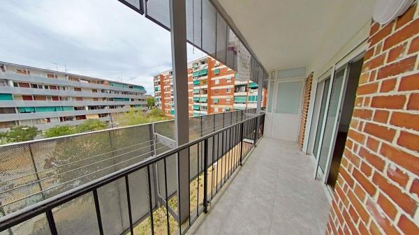 Продажа квартиры на Piso en Haygon - Universidad, San Vicente del Raspeig, Сан-Висенте-дель-Распейг
thumbnail 3