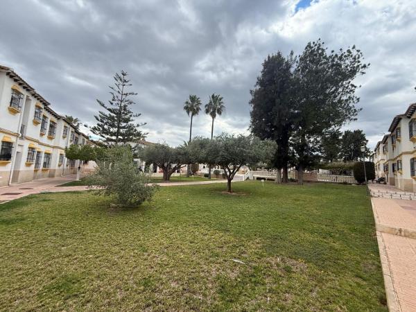 Venta de piso en Piso en Centro, San Miguel de Salinas, San Miguel de Salinas
photo 1
