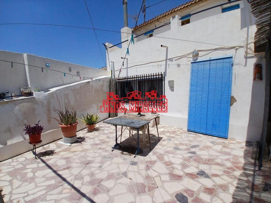 Propiedades en venta y alquiler en España photo 2