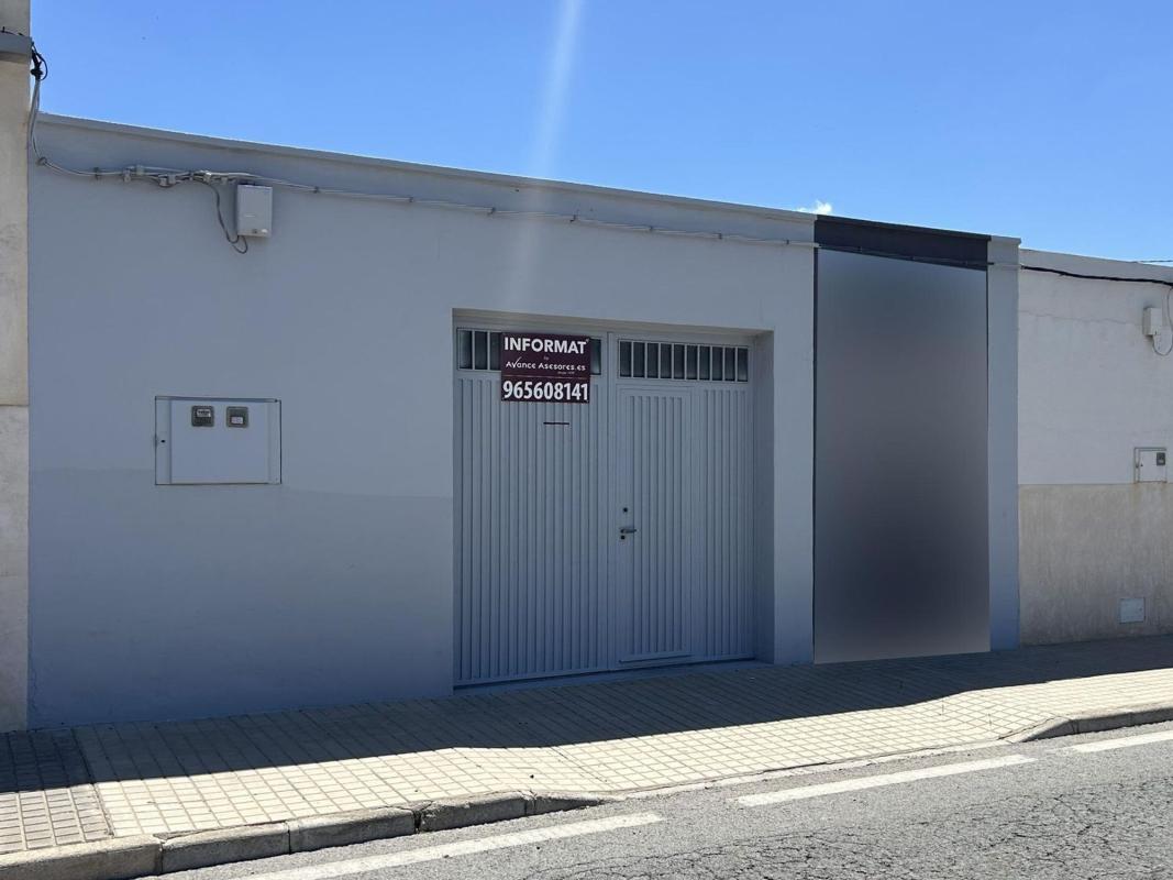Sprzedaż niezależnego domku jednorodzinnego w Casa o chalet independiente en Calle Cura González, Novelda, Nowaleda photo 3