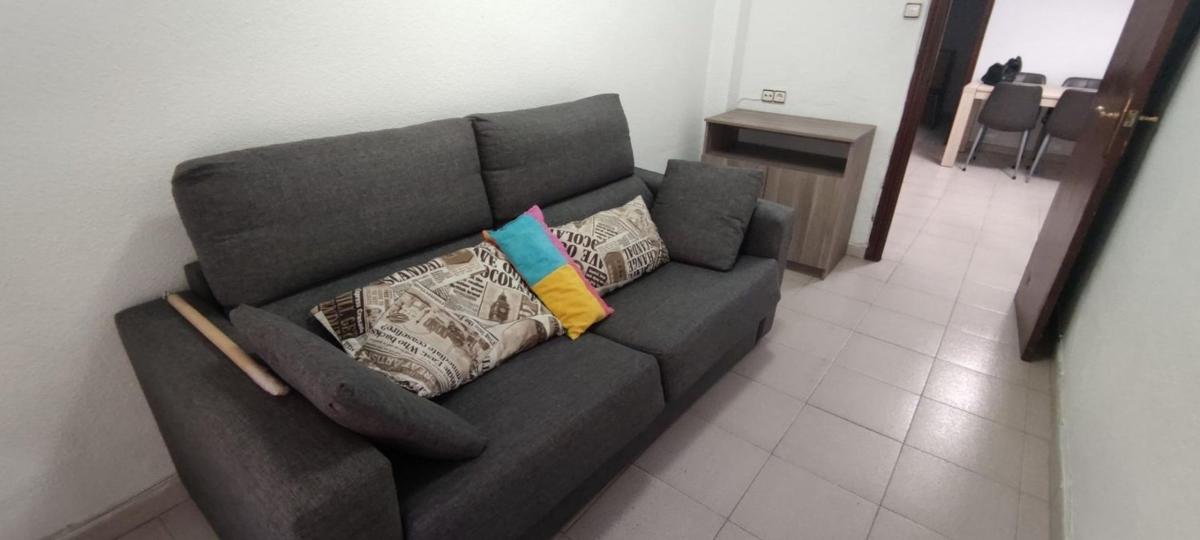 Sprzedaż mieszkania w Piso en Calle Ginés García Esquitino, Carrús Este, Elche / Elx, Elche / Elx
photo 4