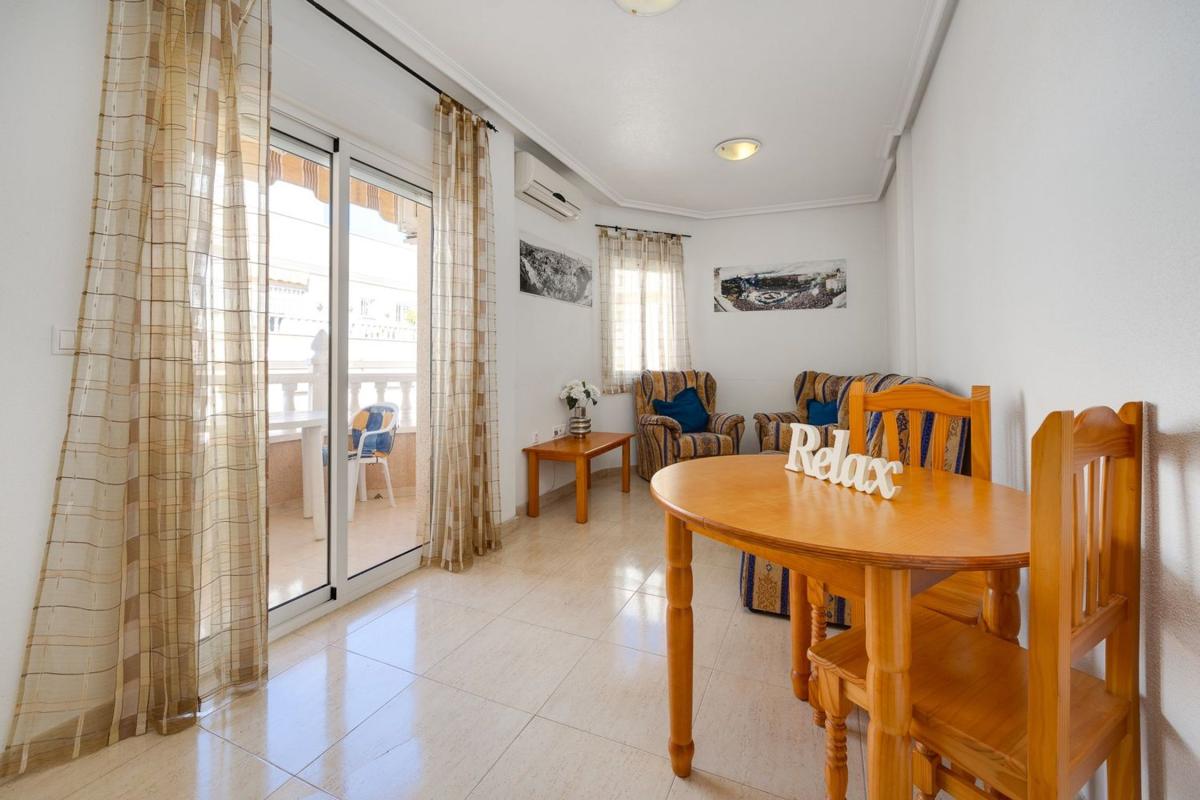 Sprzedaż mieszkania w centrum, Torrevieja
photo 2