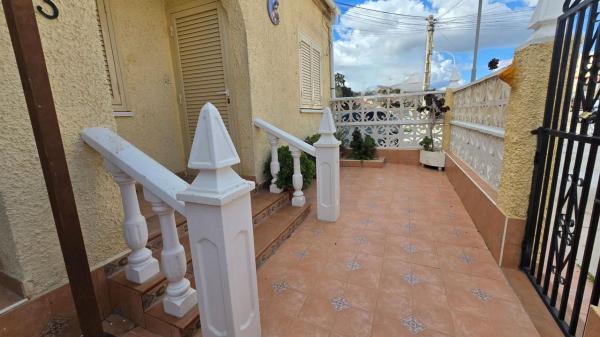 Chalet adosado en Calle Amsterdam, San Fulgencio thumbnail 2