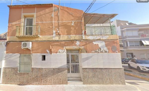 Chalet adosado en Calle San Jerónimo, 17, Redovan photo 1