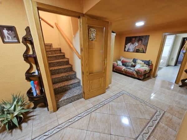 Chalet adosado en Monovar photo 1