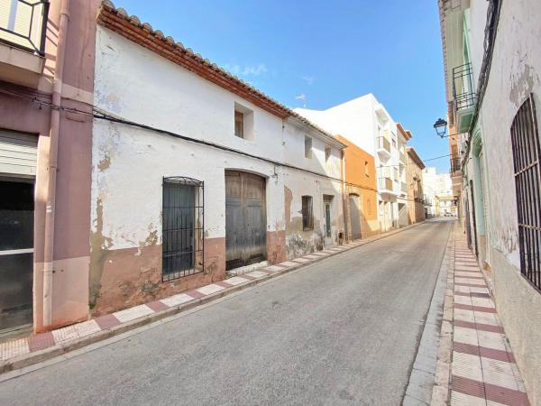 Частный шале на продаже в Casa o chalet en Calle la Lluna, Gata de Gorgos, Гата-де-Горгос thumbnail 2