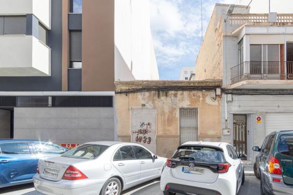 Chalet adosado en Calle Blas Valero, 80, Pont Nou-Corazón de Jesús, Elche / Elx thumbnail 2