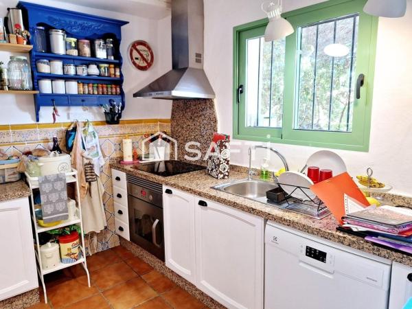 Chalet adosado en Pinoso thumbnail 1