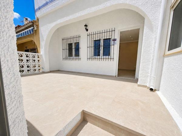 Chalet pareado en San Fulgencio thumbnail 2