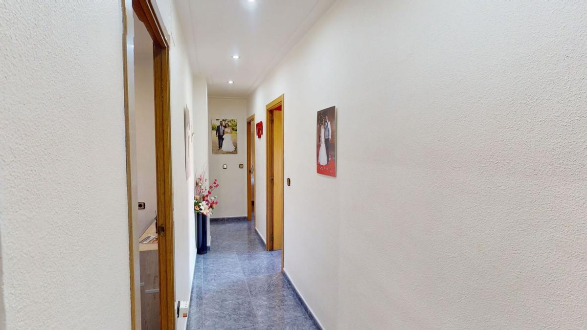 Venta de piso en Piso en Calle Major del Pla, Raval de Santa Teresa-El Asilo, Elche / Elx, Elche / Elx
photo 2