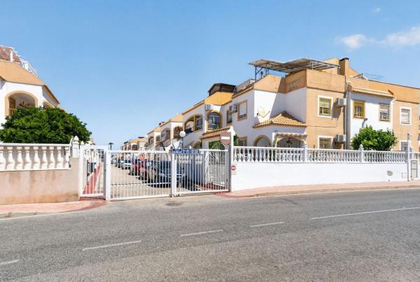 Casa o chalet independiente en La Siesta - El Salado - Torreta, Torrevieja thumbnail 3