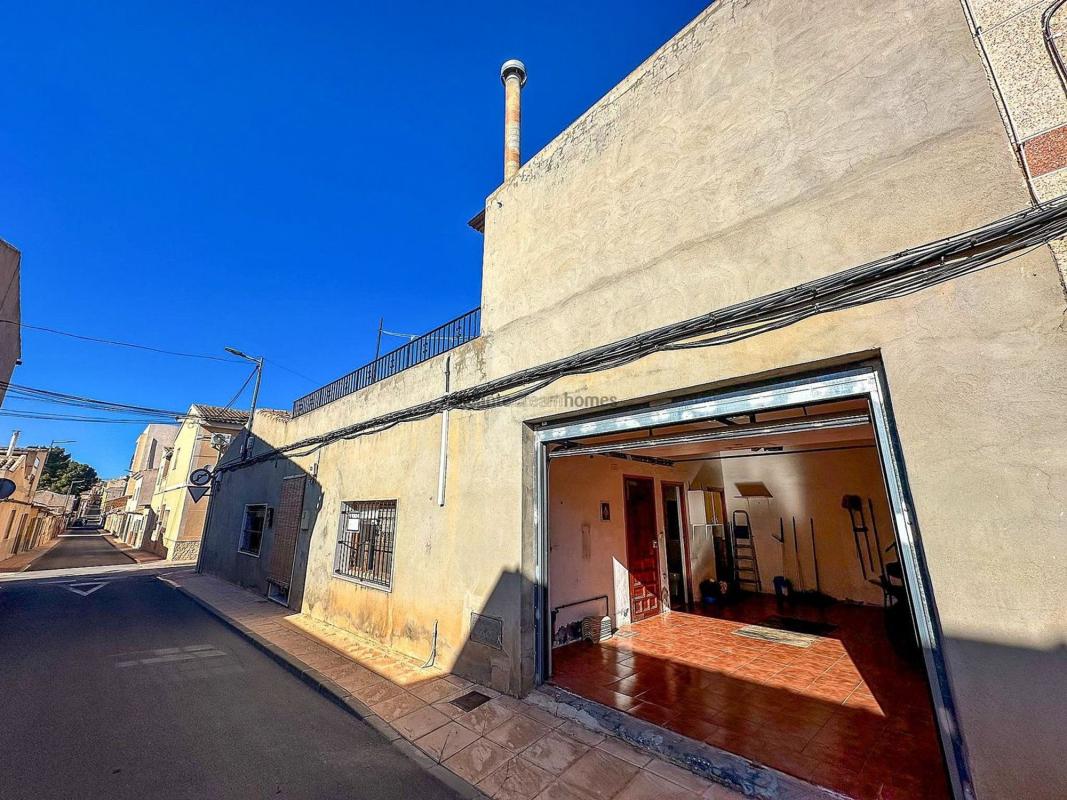 Sale of townhouse in Chalet adosado en Pinoso , Pinoso photo 2
