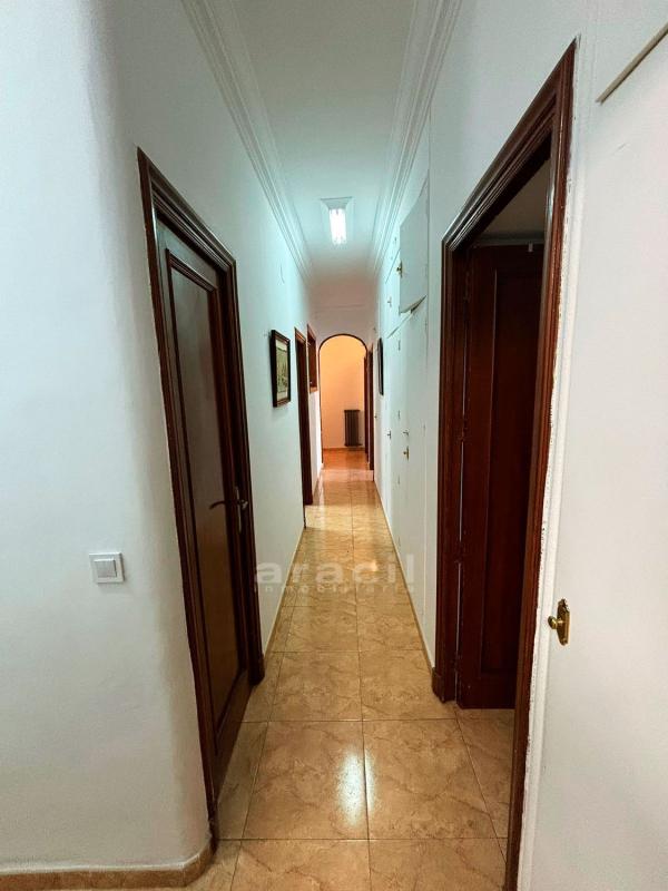 Продажа квартиры на Piso en Centro - Zona Alta, Alcoy / Alcoi, Алкой
photo 2
