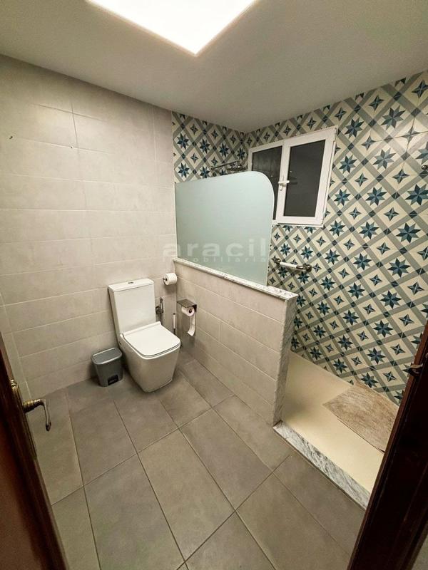 Продажа квартиры на Piso en Centro - Zona Alta, Alcoy / Alcoi, Алкой
photo 3