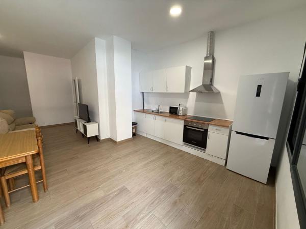 Venta de piso en Piso en Reina Victoria-Miguel Hernández, Elche / Elx, Elche / Elx
 photo 1