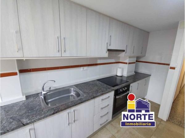 Продажа квартиры на Piso en Barri Zona Nord, Alcoy / Alcoi, Алкой
 photo 4