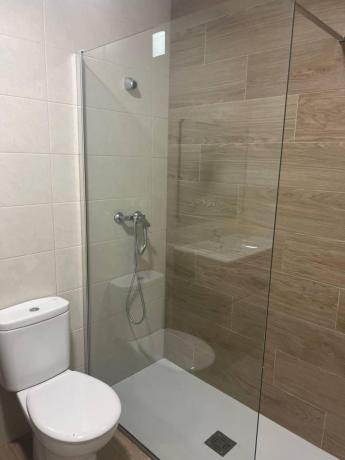 Venta de piso en Piso en Calle Capità Alfons Vives, 57, Reina Victoria-Miguel Hernández, Elche / Elx, Elche / Elx
 photo 2