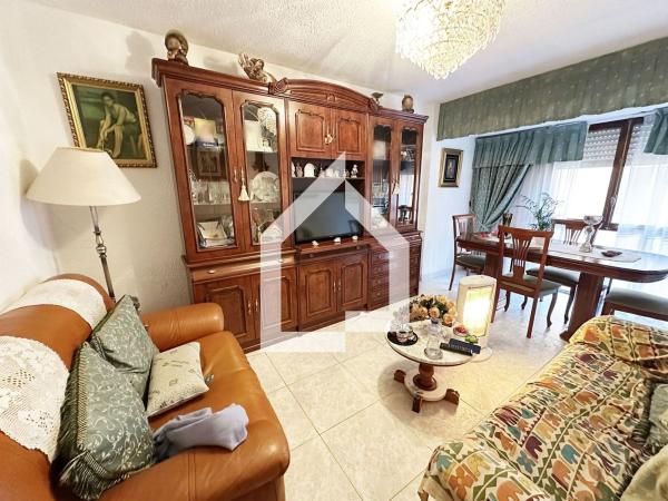 Venta de piso en Piso en Calle Doctor Jiménez Díaz, Centro, San Juan de Alicante, San Juan de Alicante
thumbnail 2