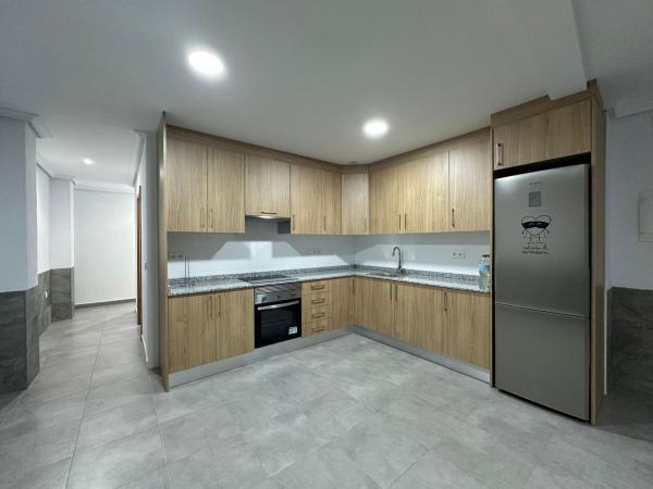 Sprzedaż mieszkania w Piso en Calle Antonio Gomis Vicente, 41, Carrús Este, Elche / Elx, Elche / Elx
 photo 1
