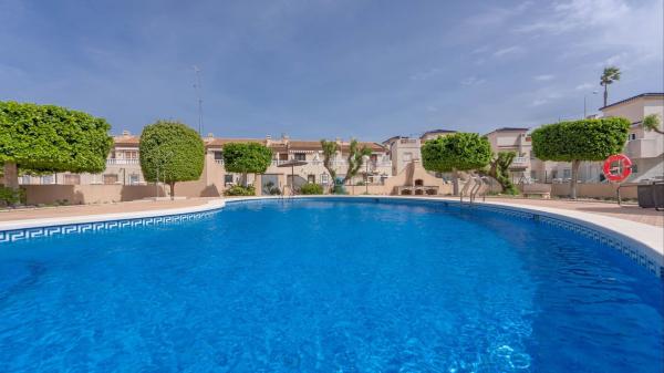 Продажа квартиры на Piso en Rojales Hills - Rosa Bungalows, Rojales, Рохалес
photo 1