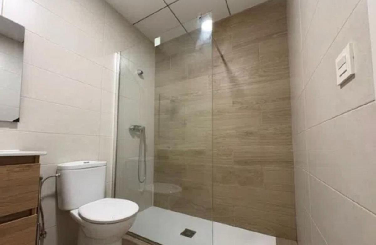 Продажа квартиры на Piso en Calle Capità Alfons Vives, Reina Victoria-Miguel Hernández, Elche / Elx, Эльче / Эльх
photo 3