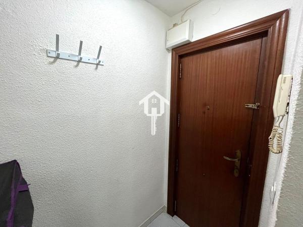Piso en venta en Piso en Pasaje Eduardo Torroja, Altozano, Alicante / Alacant, Alicante / Alacant thumbnail 2