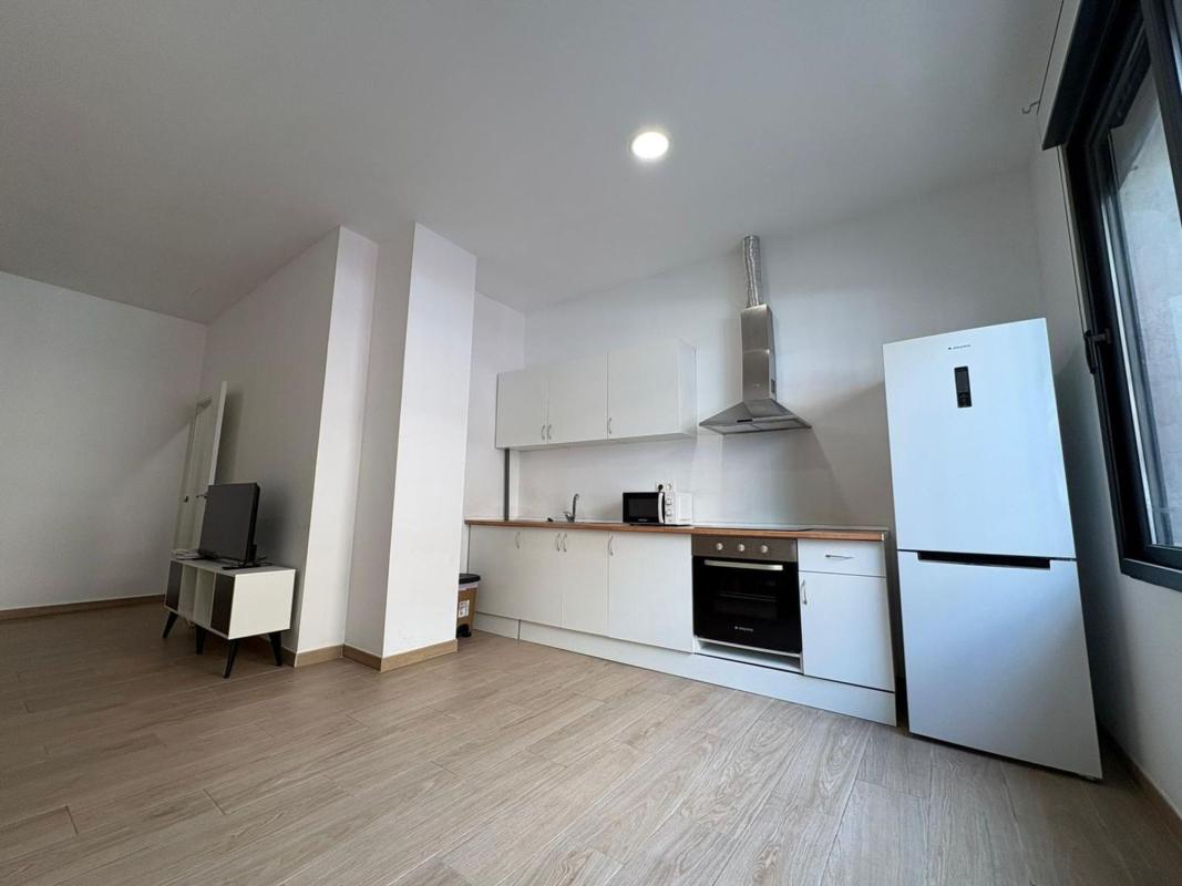 Продажа квартиры на Piso en Calle Capità Alfons Vives, Reina Victoria-Miguel Hernández, Elche / Elx, Эльче / Эльх
photo 2