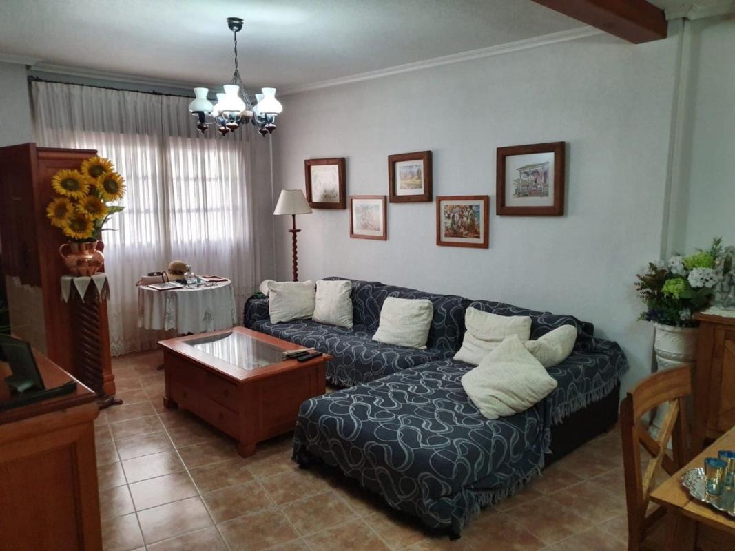 Venta de chalet adosado en  Chalet adosado en Pinoso , Pinoso photo 2