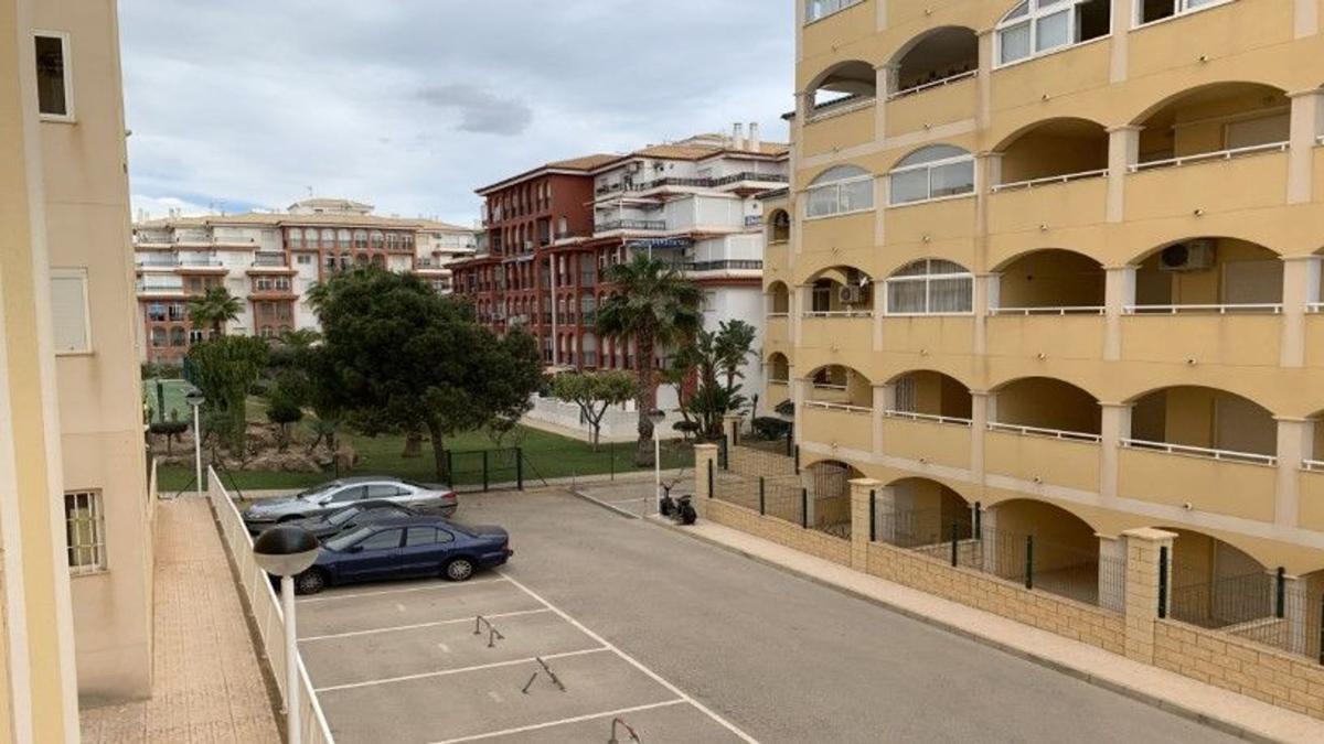 Продажа квартиры на Piso en Calle Helena, Torreblanca, Torrevieja, Торревьеха
photo 5