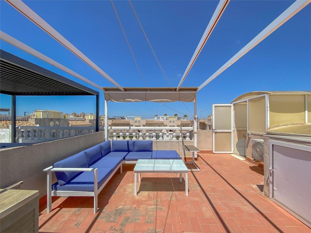 Venta de piso en Piso en Avenida de Corcega, Aguas Nuevas, Torrevieja, Torrevieja
 photo 2