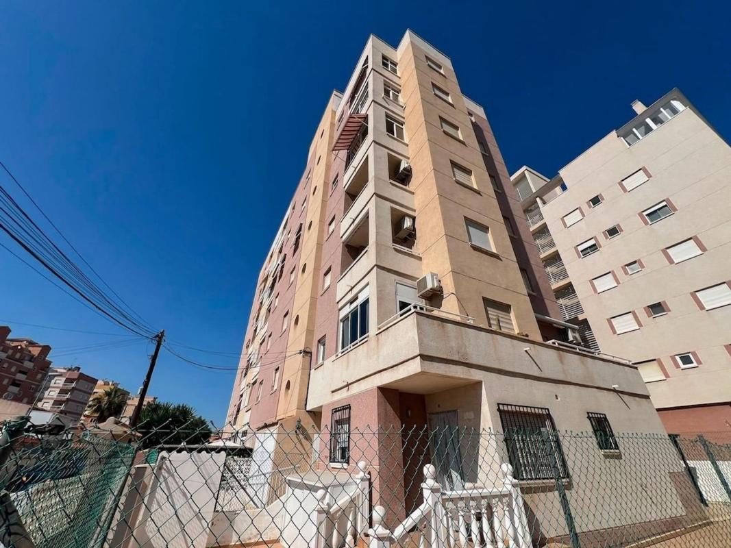 Sale of apartment in Piso en Nueva Torrevieja, Torrevieja, Torrevieja
photo 2