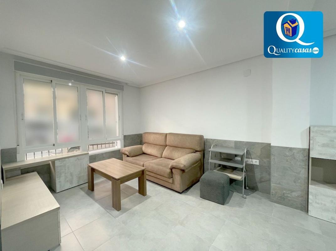 Venta de piso en Piso en Carrús Este, Elche / Elx, Elche / Elx
photo 2