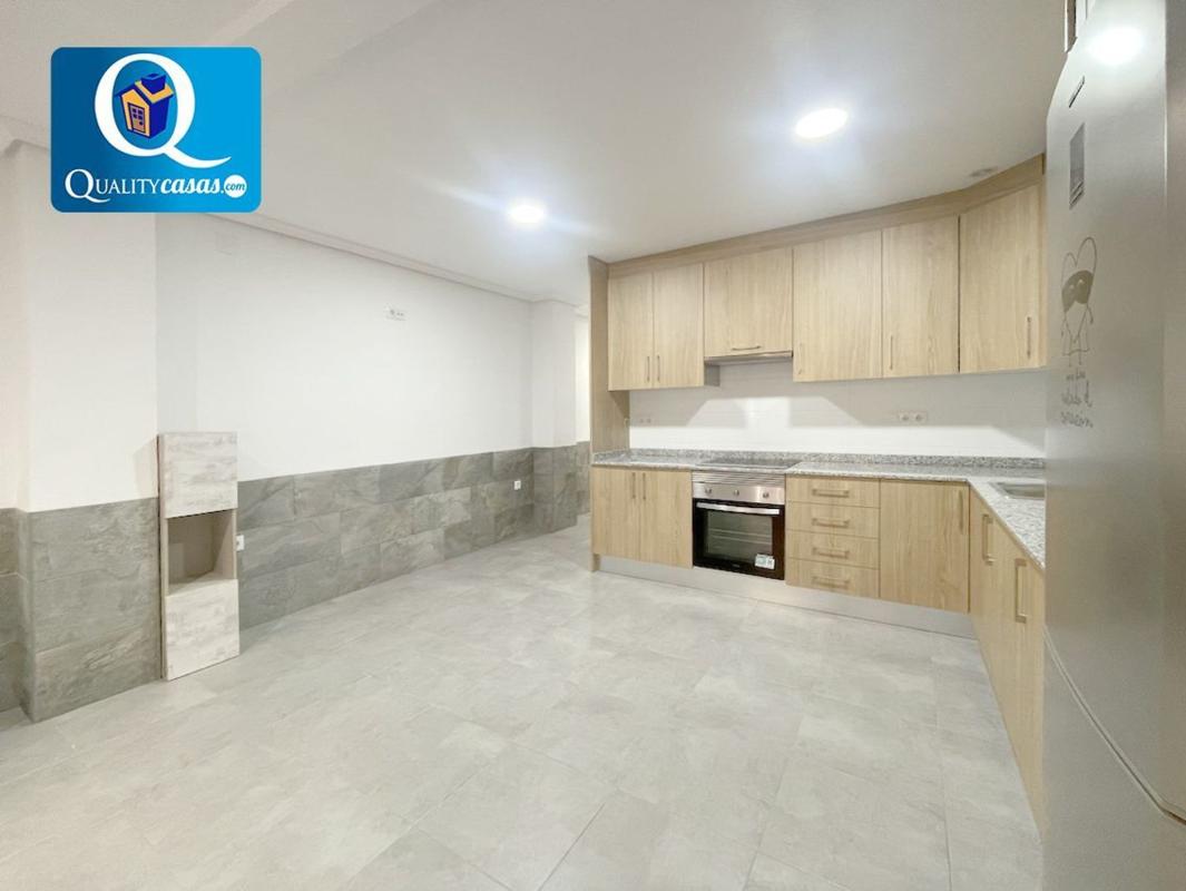 Venta de piso en Piso en Carrús Este, Elche / Elx, Elche / Elx
photo 4
