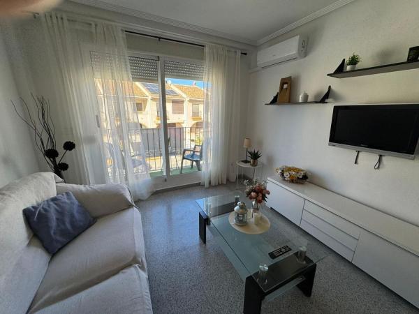Venta de piso en Piso en Centro, San Miguel de Salinas, San Miguel de Salinas
thumbnail 2
