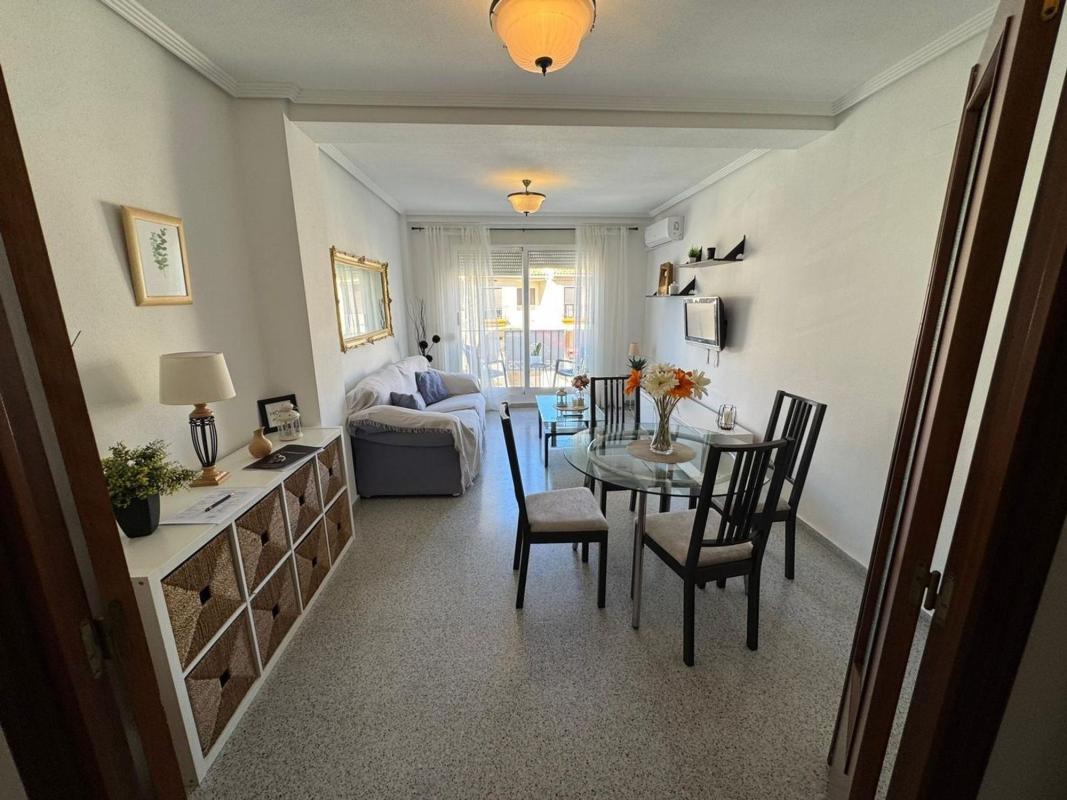 Venta de piso en Piso en Centro, San Miguel de Salinas, San Miguel de Salinas
photo 3