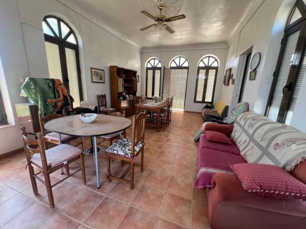 Chalet pareado en Monovar thumbnail 1