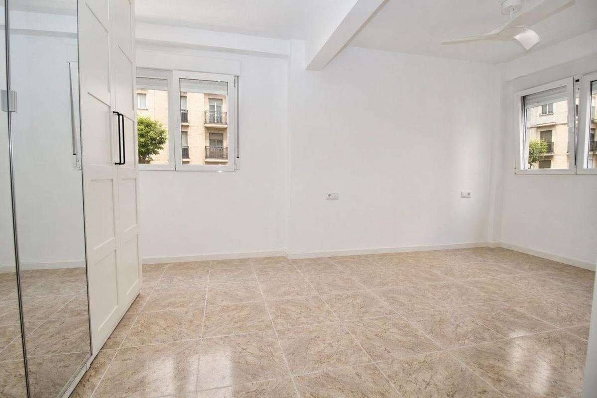 Продажа квартиры на Piso en Pont Nou-Corazón de Jesús, Elche / Elx, Эльче / Эльх
photo 3