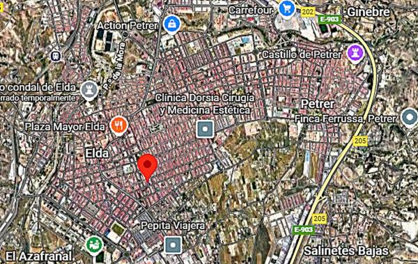 Venta de piso en Plaza de Toros - Avenida Chapí - Trinquete, Elda
 photo 3