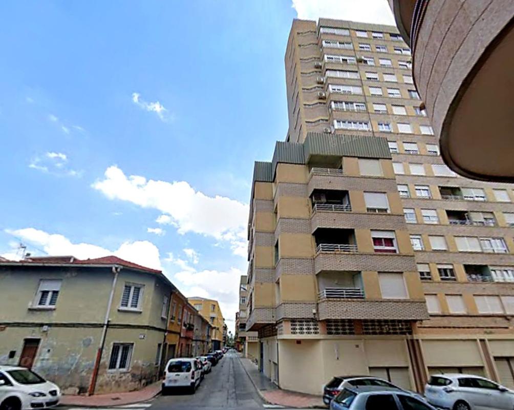 Sprzedaż mieszkania w Piso en Calle San Crispín, 12, Plaza de Toros - Avenida Chapí - Trinquete, Elda, Elda
 photo 5