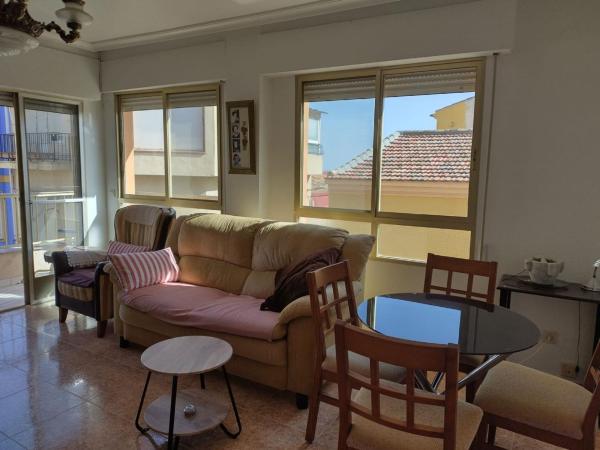 Venta de piso en Piso en Calle Joaquín Ortuño, Centro, San Miguel de Salinas, San Miguel de Salinas
photo 1