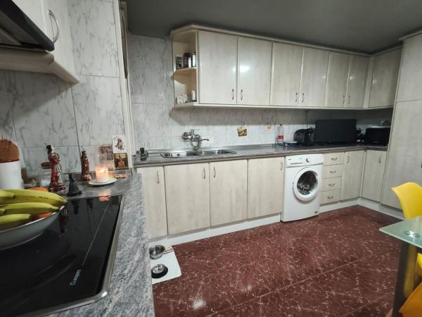 Продажа квартиры на Piso en Barri Zona Nord, Alcoy / Alcoi, Алкой
thumbnail 3
