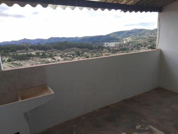 Casa de pueblo en Tibi photo 1