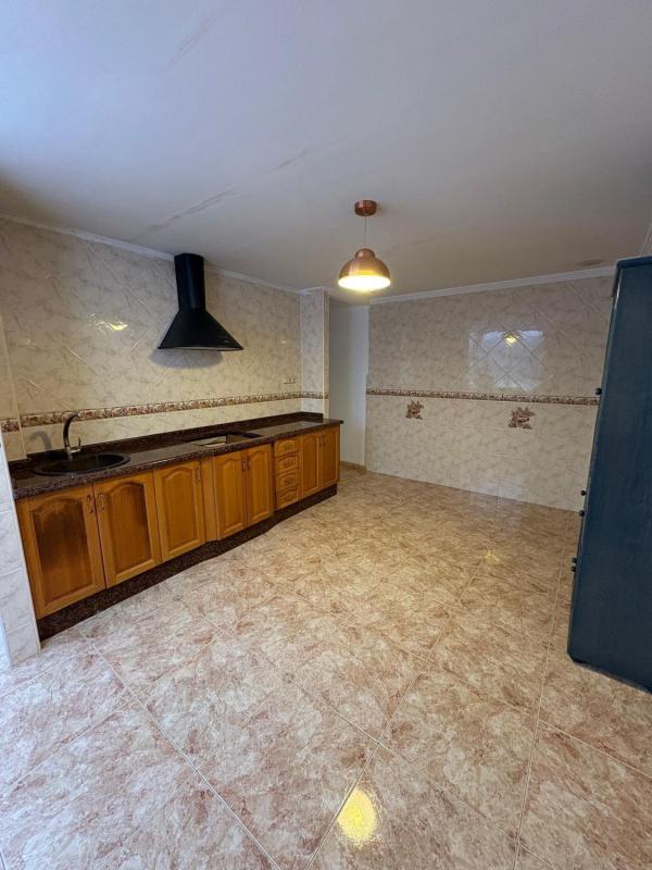 Venta de piso en Piso en Calle Patricio Ruiz Gómez, 56, Carrús Este, Elche / Elx, Elche / Elx
 photo 2