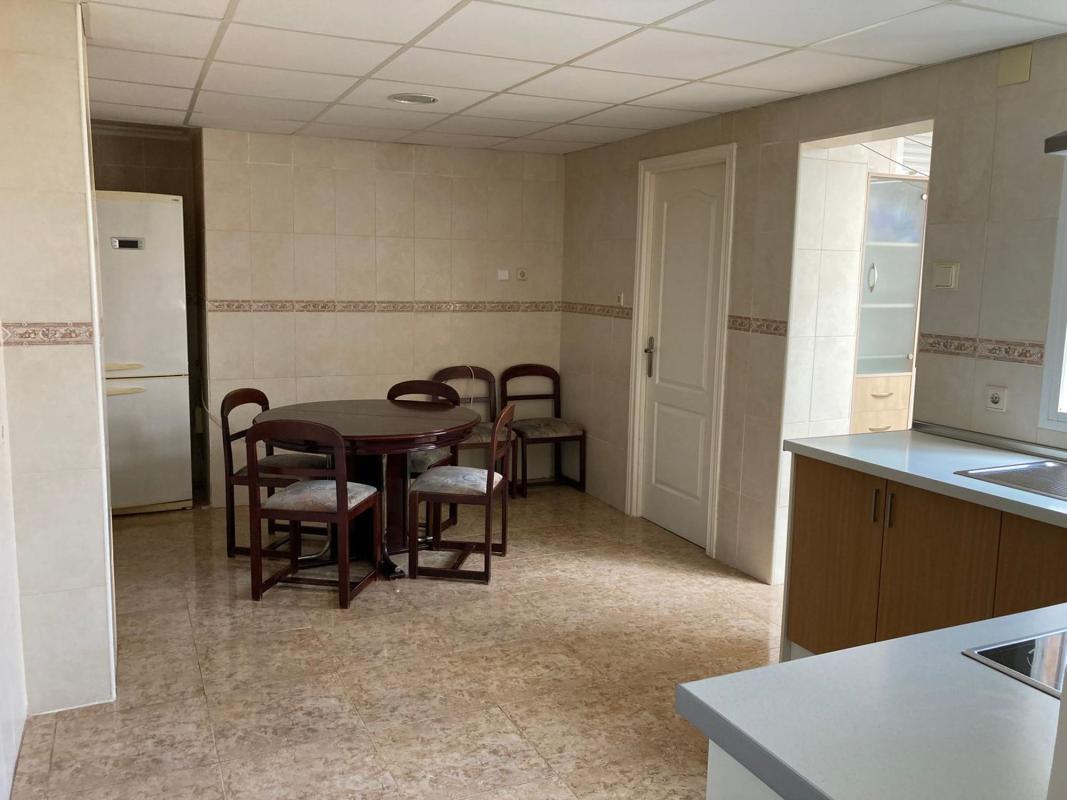 Venta de piso en Piso en Raval de Santa Teresa-El Asilo, Elche / Elx, Elche / Elx
photo 5